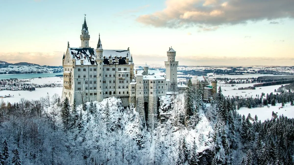 Lâu đài Neuschwanstein - Xứ sở thần tiên giữa lòng nước Đức
