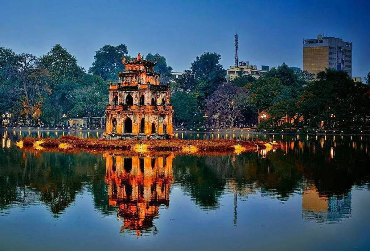 Hồ Gươm - Trái tim của Thủ đô
