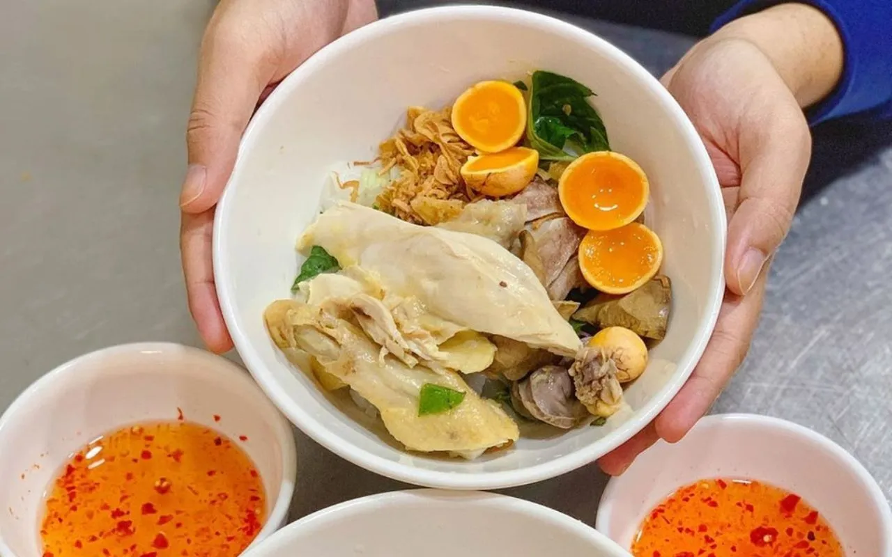 Bánh ướt lòng gà - đặc sản nổi tiếng ở phố núi
