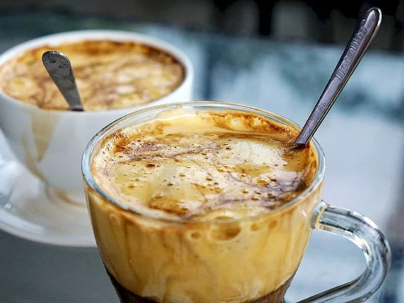 Cafe trứng, thức uống quen thuộc của giới trẻ Hà thành