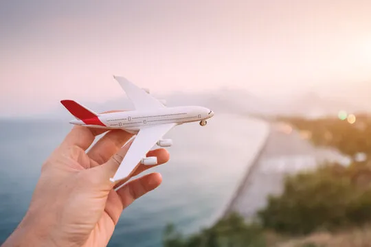 Đặt vé qua đại lý có an toàn không?