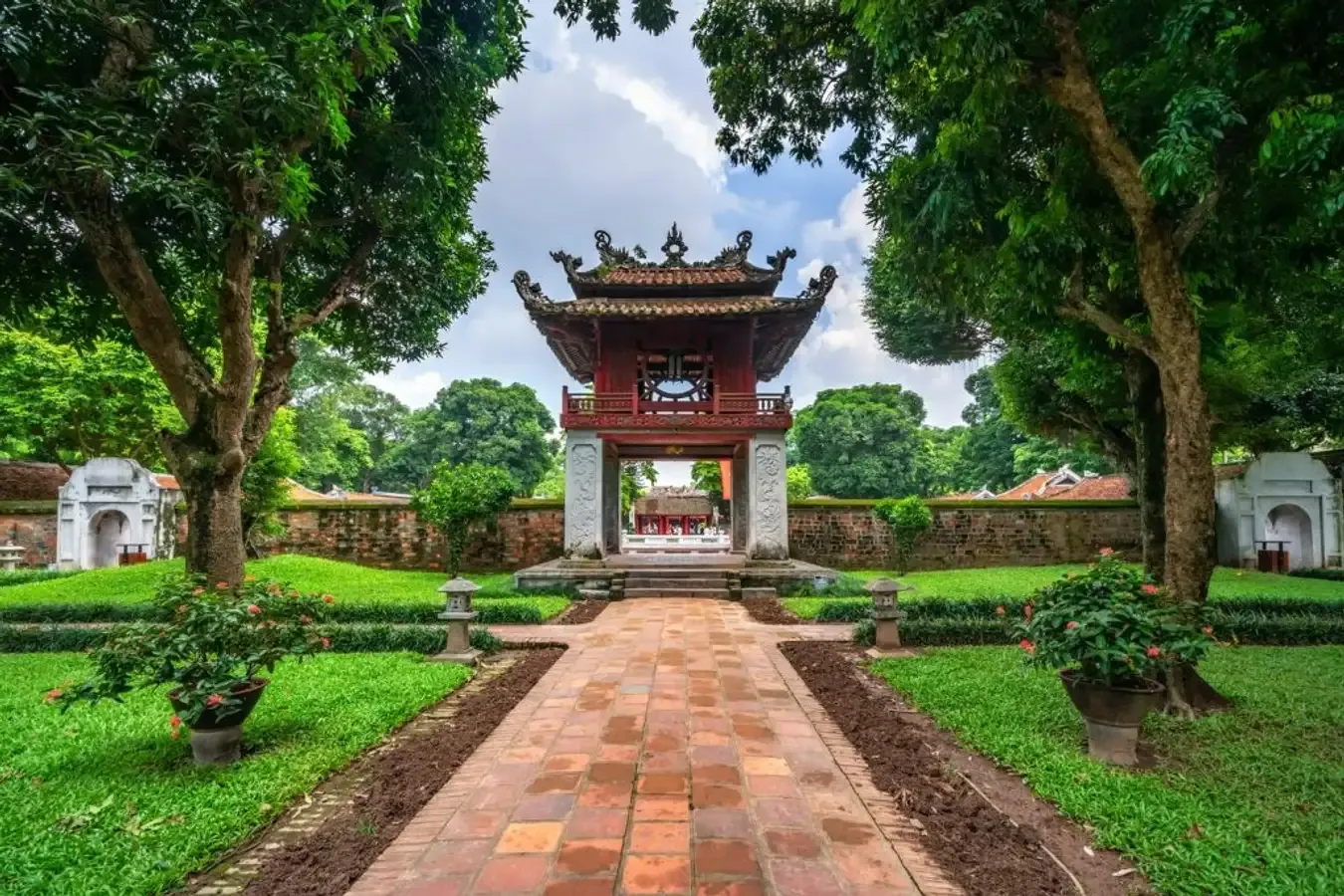Văn Miếu - Quốc Tử Giám: Ngôi trường Đại học đầu tiên ở Việt Nam