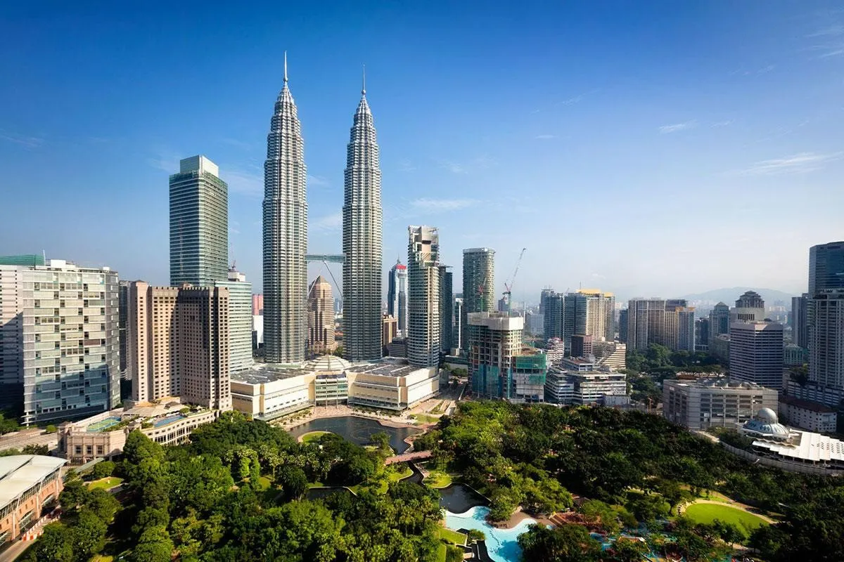 Vé máy bay đi Malaysia & cẩm nang du lịch chi tiết