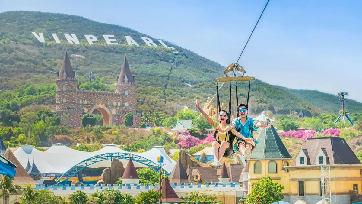 Quẩy tới bến tại khu giải trí VinWonders Nha Trang