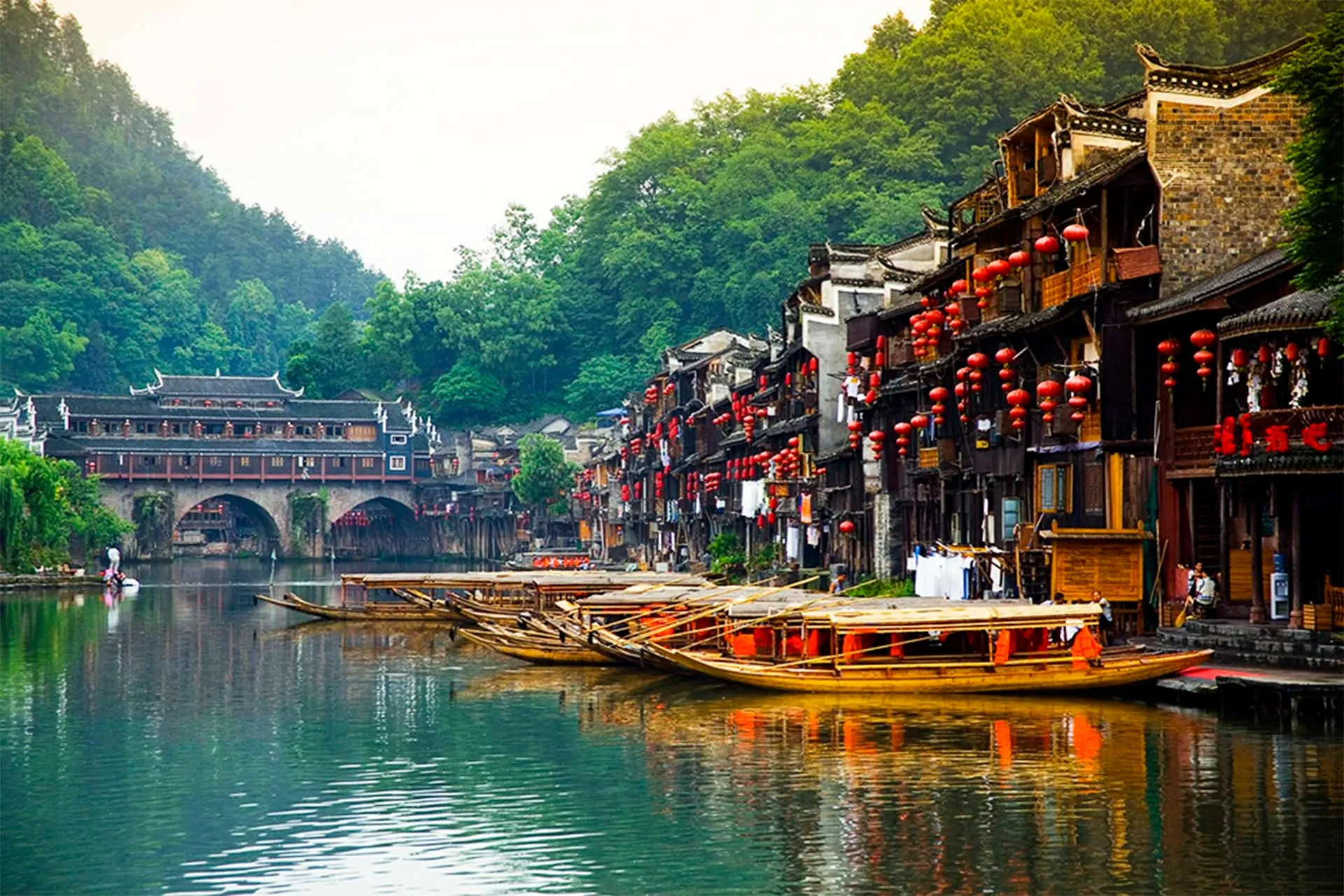 Vé Máy Bay Đi Trung Quốc khám phá quốc gia tỷ dân