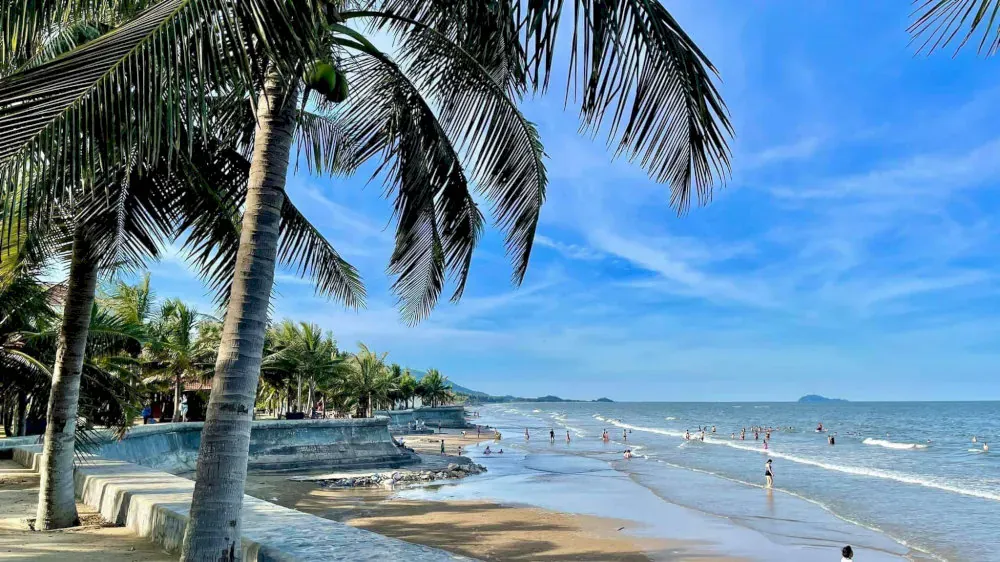Biển Hải Tiến khoác lên một nét đẹp yên bình, nhẹ nhàng