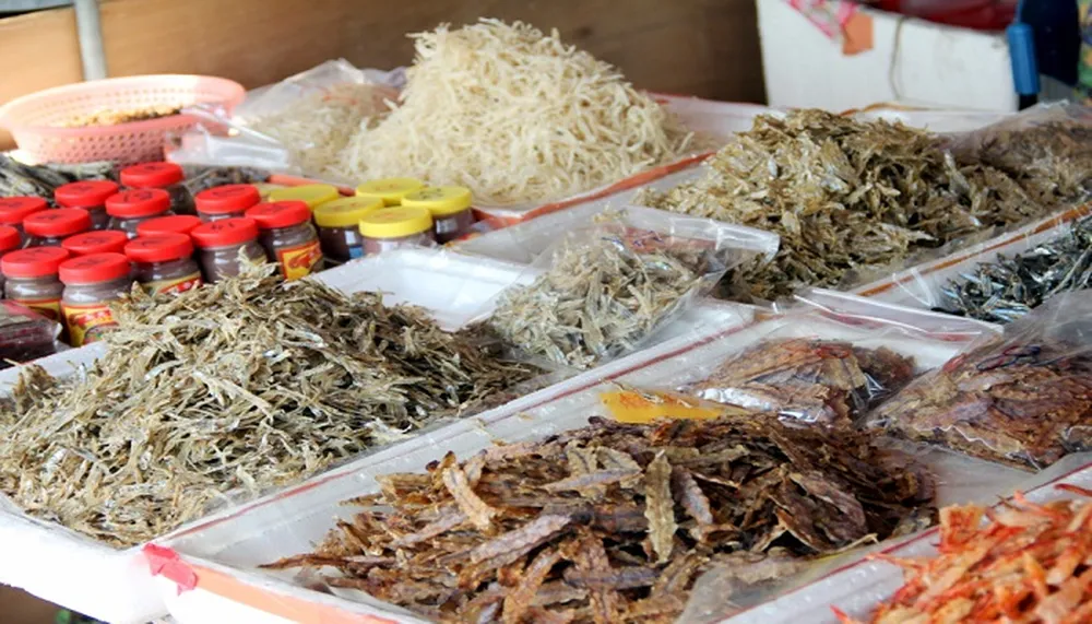 Hải sản khô thường được du khách mua làm quà mỗi khi đến Phú Quốc