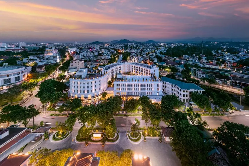 Khách sạn Silk Path Grand Hue toát lên vẻ đẹp đầy sang trọng