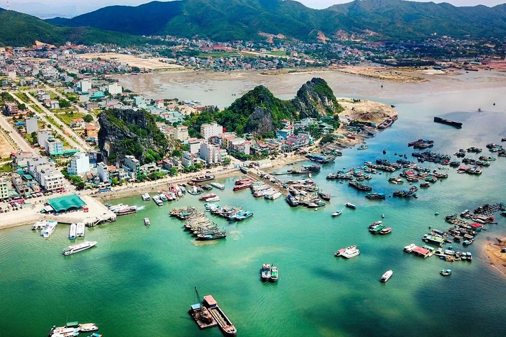 Vé máy bay Sài Gòn Vân Đồn, bắt trọn vẻ đẹp đảo ngọc