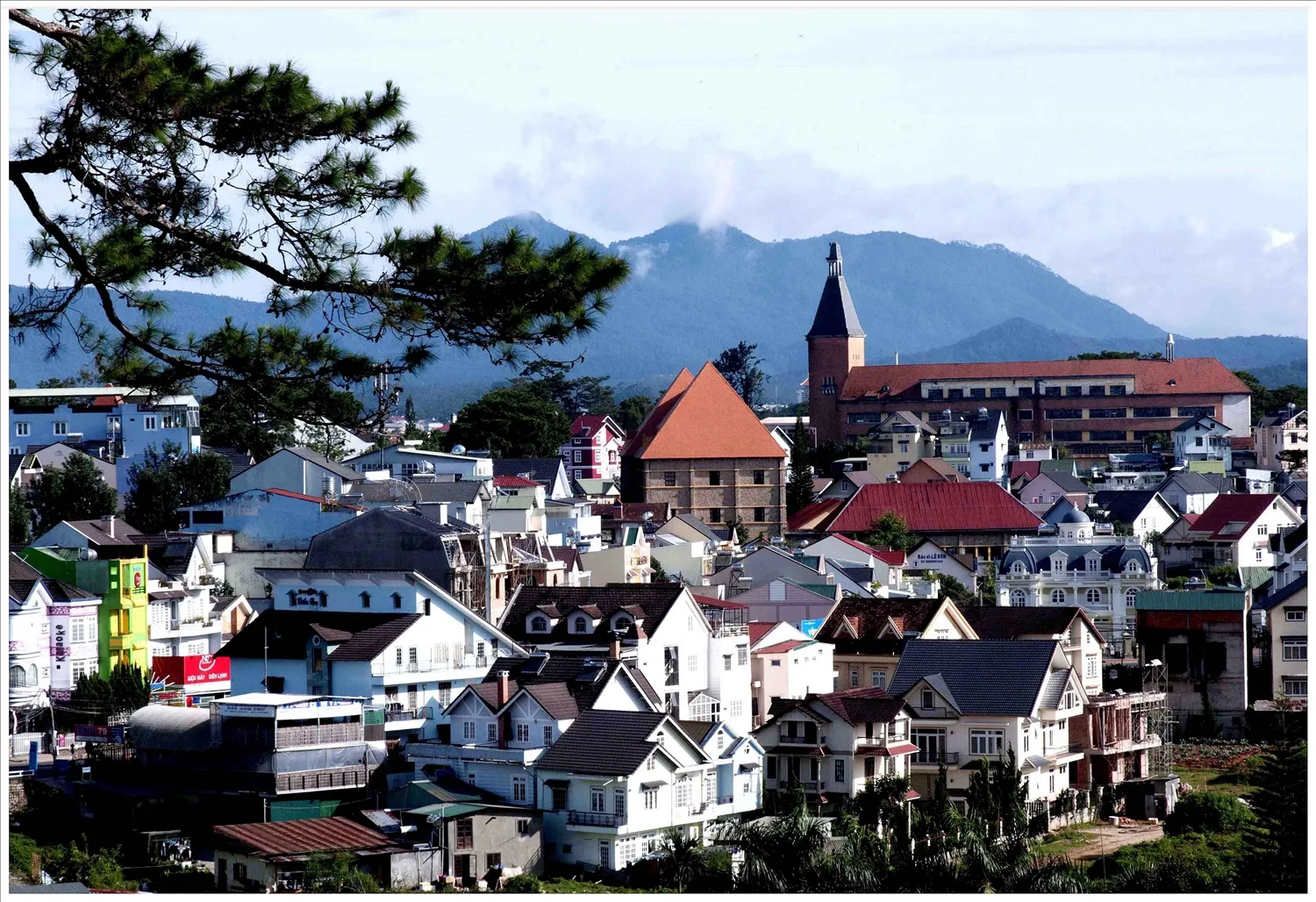 Vé máy bay Sài Gòn Đà Lạt