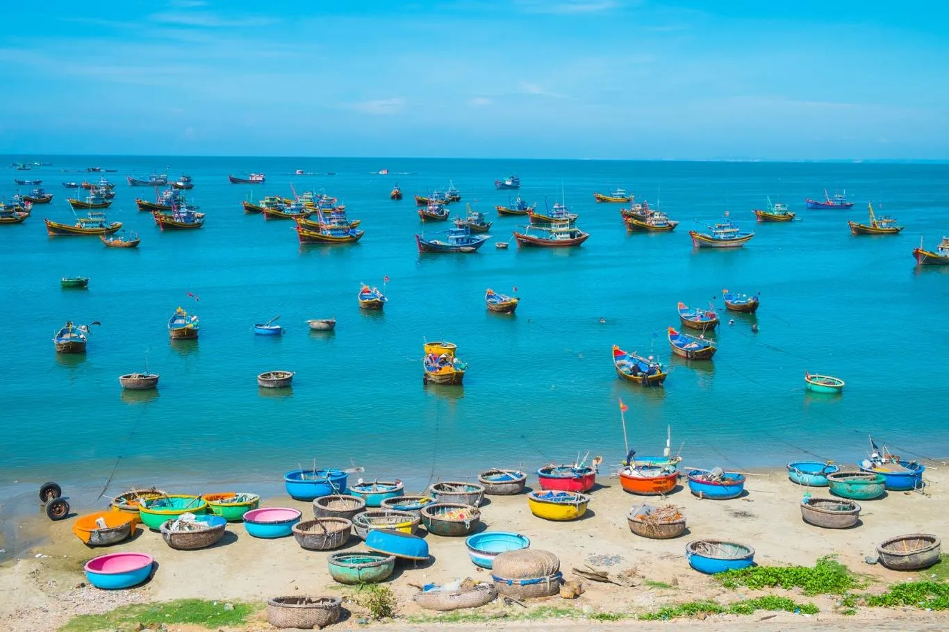 Du lịch Phan Thiết, thiên đường biển xanh và gió cát