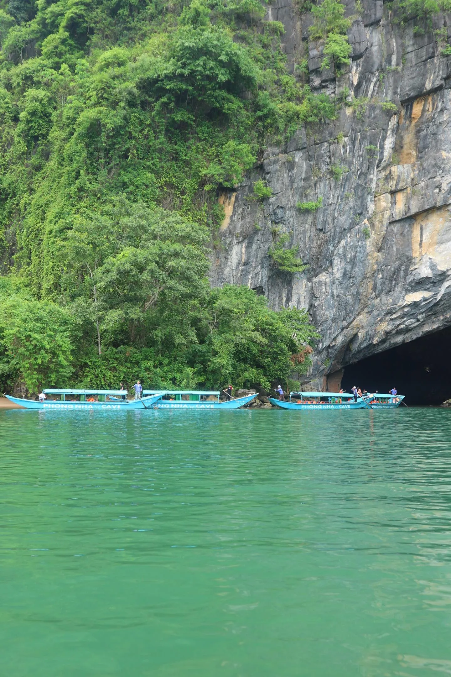 Du lịch mạo hiểm Phong Nha Kẻ Bàng tháng 5 - điểm đến thân thiện nhất Việt Nam 2026