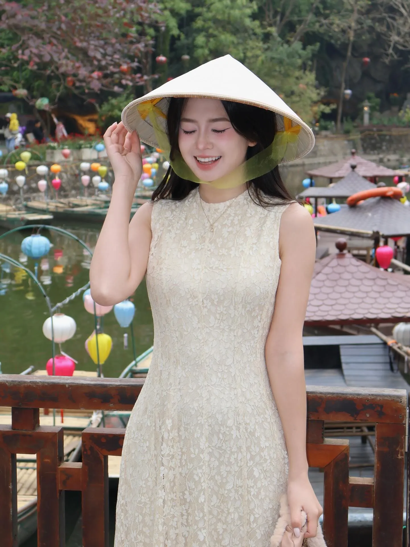Vẻ đẹp hùng vĩ và nên thơ của vùng đất du lịch Ninh Bình, Việt Nam