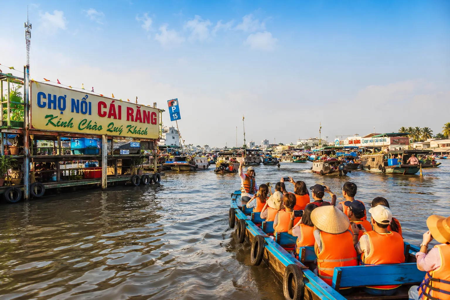 Săn vé máy bay đi Cần Thơ theo đoàn tham quan miền Tây