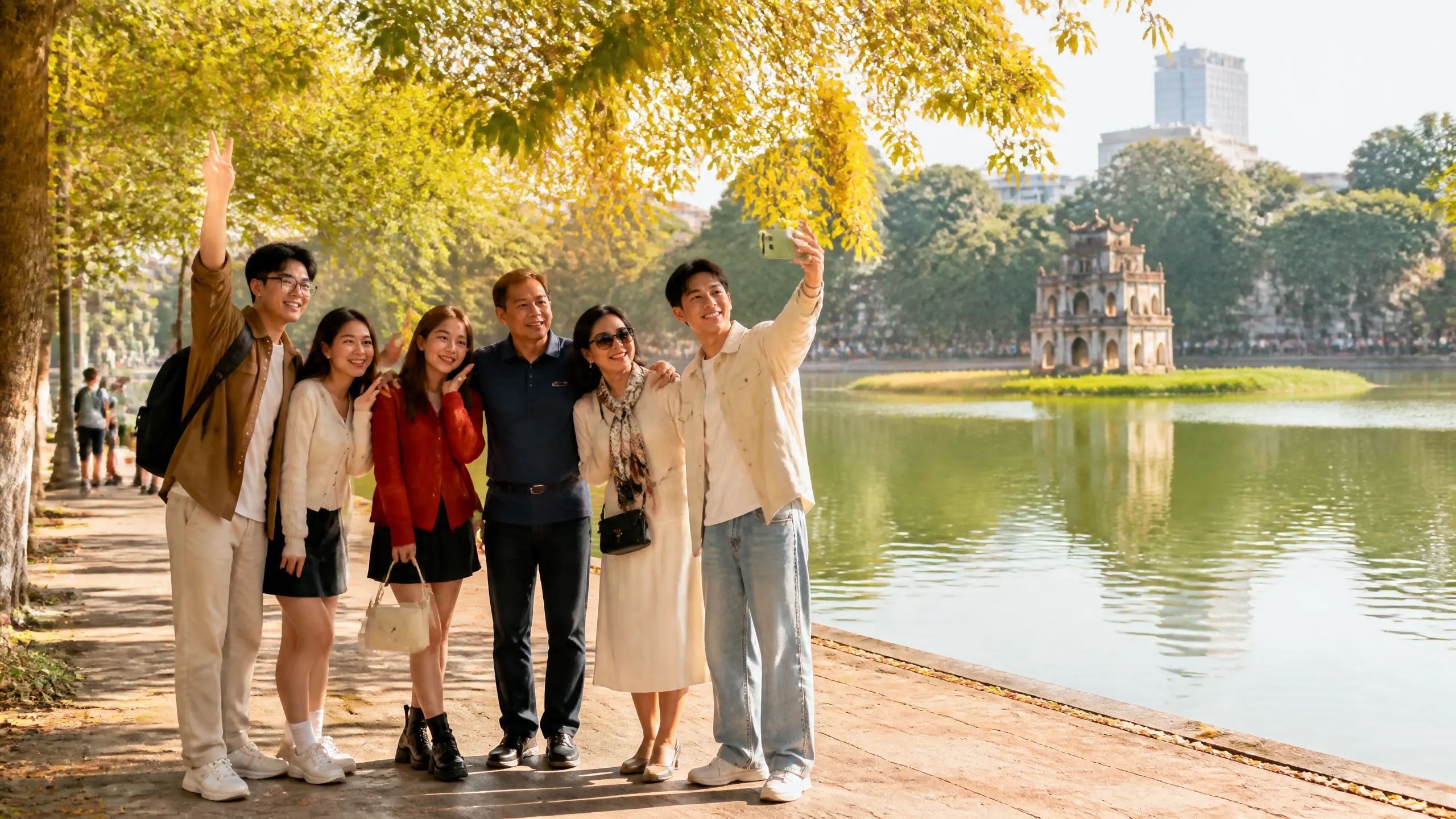 Đặt vé đoàn Huế Hà Nội check in vui vẻ tại Hồ Gươm